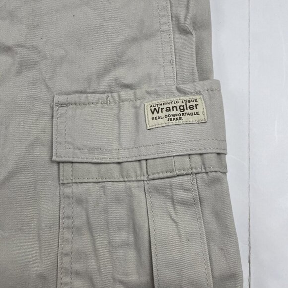Wrangler Cargo Shorts Men’s 40 Flat Front Beige Lightweight Cotton Hike Outdoors - Picture 7 of 8
